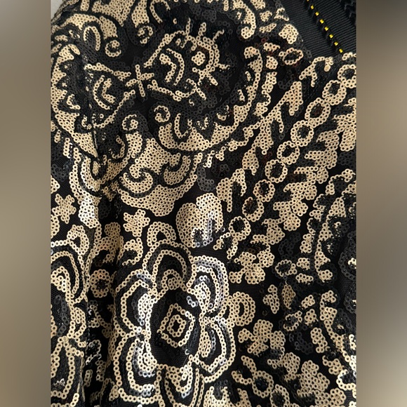 Sequin gold and black bomber jacket. Size 12. Zipper works great. - Picture 5 of 8